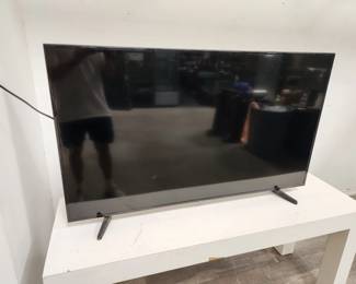 Lot # : 603 - Samsung 55" in 4K smart TV with remote
