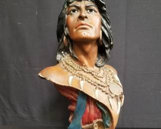 Lot # : 70 - Chalk Hawata statue
