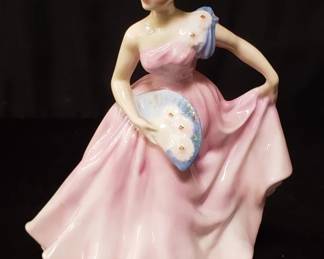 Lot # : 27 - Royal Doulton "Invitation" figurine
