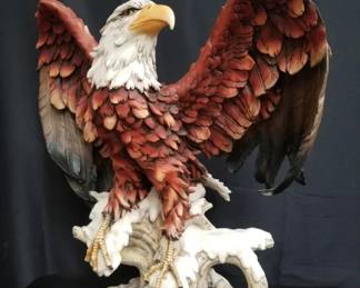 Lot # : 327 - Composite bald eagle statue
