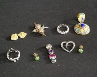 Lot # : 154 - Group of sterling silver pins, brooches, rings
