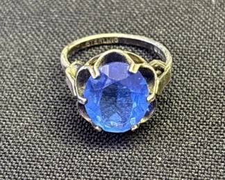 Lot # : 586 - Vintage sterling silver blue ring
