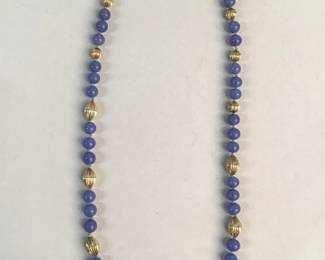 Lot # : 816 - Vintage lavender-colored bead
