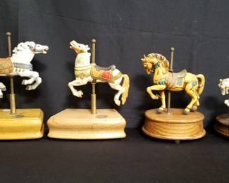 Lot # : 300 - Box of wood base carousel music boxes
