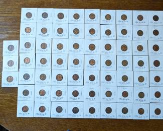 Lot # : 550a - Large collection of 1982 Zinc Large & Small Date
