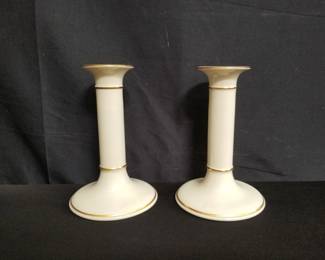 Lot # : 303 - Pair of Lenox candle holders
