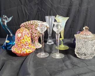 Lot # : 428 - Group of assorted art glass
