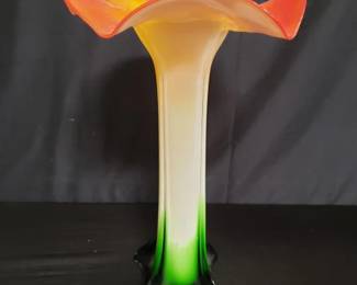 Lot # : 56 - Hand blown art glass vase
