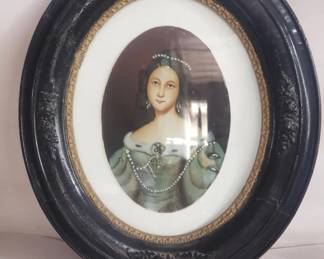 Lot # : 693 - Vintage reverse-painted portrait
