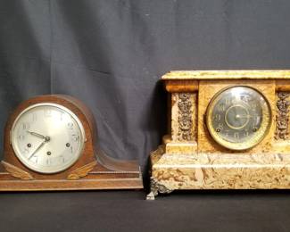 Lot # : 394 - Box of wood mantel clocks
