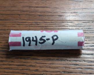 Lot # : 522a - Roll of 1945 Lincoln Wheat Cent coins.

