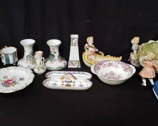 Lot # : 349 - Wedgewood trinket dish, Royo candle holders