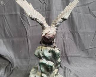 Lot # : 417 - Cast iron bird sculpture

