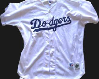 Lot # : 633 - Dodgers jersey
