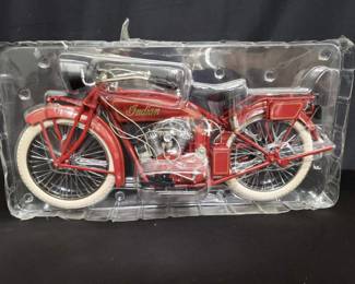 Lot # : 49 - Vintage Ansonia porcelain mantel clock
