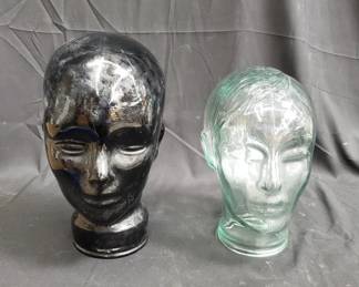 Lot # : 367 - Pair of glass mannequin heads
