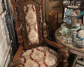 Vintage furniture - 1 left no discounts pick up Wednesday 10-2pm 