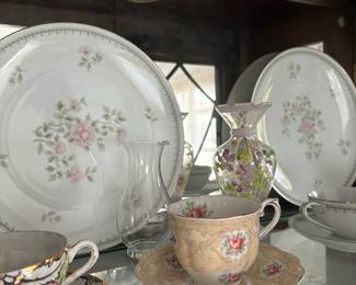 Noritake Jardine Dinner Plates, Royal Albert Devonshire Lace Teacup & Saucer