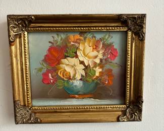 Gold Tone Ornate Framed Still Life Bouquet Oil Painting