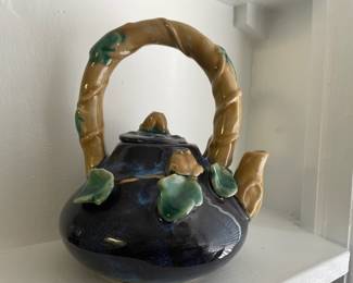 Art Studio Majolica Frog Themed Teapot