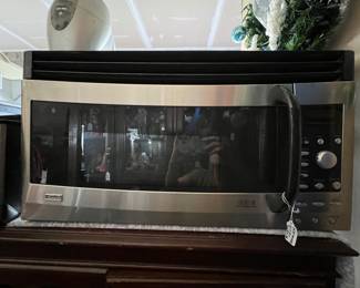 KENMORE ELITE ADVANTIUM MICROWAVE OVEN (363.63693301),