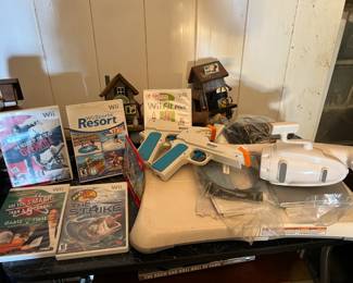Wii  Balance Board w/Games & Accessories,