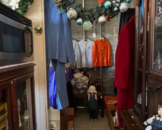 Woman's Clothing & More!!