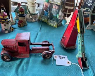 Metal Craft Truck, Vintage Metal Toy Crane/Bucket,