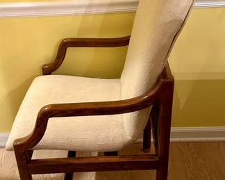 Henredon Table with Mirrored Top and 10 Chairs include 2 Leaves and MCM Design