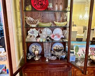 Henredon 6 Piece Hutch and Buffet with Mirrored Back and Bridge