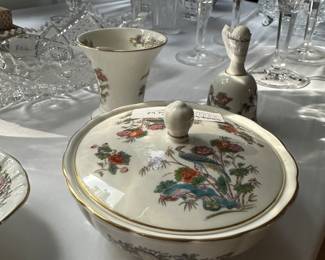 Kutani Crane lidded dosh