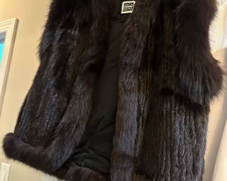 Saga mink fur vest XL