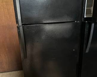 Kenmore refrigerator / freezer