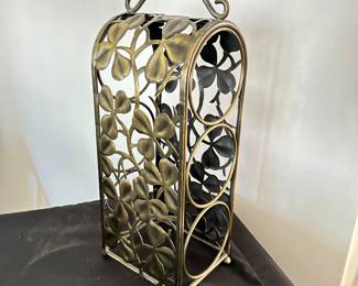 Shamrock wine bottle holder
