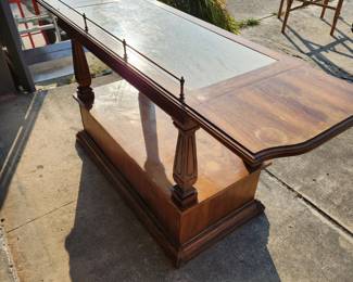 $60
Vintage side table.