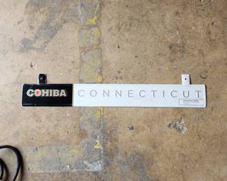 Cigar tin sign.
Add this one to your sign collection.
$10