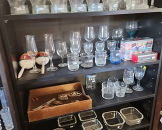 Tons of glassware $1-$10 each