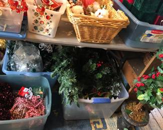 Christmas Florals & Garlands