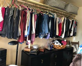 Ladies Jeans, Pants & Capris