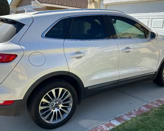 2017 Lincoln SUV, White Exterior, Brown Leather Interior,  Low Miles 17,563  VIN: 5LMCJ3C92HUL69381