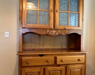 Wood China Hutch