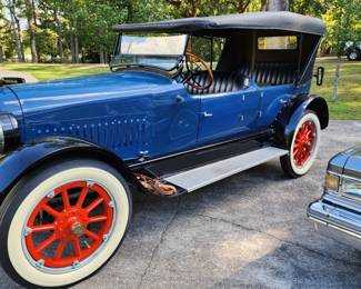 1917 Hudson Touring Car - 1917 Hudson Touring Car - Blue/Older restoration - Original black interior. Does not run currently.