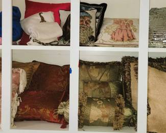 Decorator Throw pillows