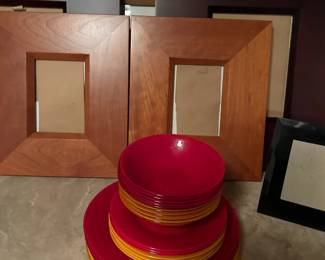 Love these plates from France of course