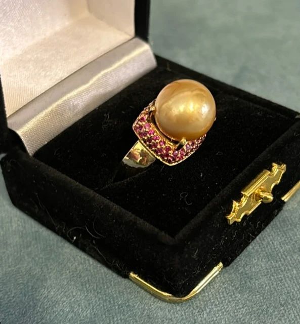 14K Gold Pearl Pink Spinel Cocktail Ring