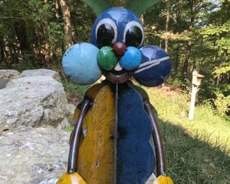 Ringo The Rabbit Metal Outdoor Lawn Decor