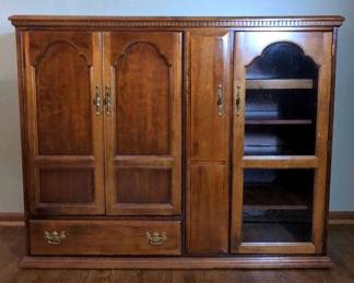 Entertainment Cabinet With Lots Of Storage