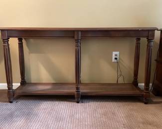 Lot 119 | Console Table
