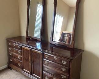 Lot 140 | American Drew Dresser With Mirrors
