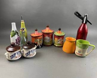 Lot 100 | Vtg Soup Kettles & More!
